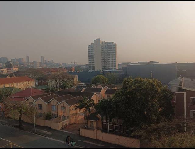2.5 BEDROOM APARTMENT FOR SALE IN BULWER